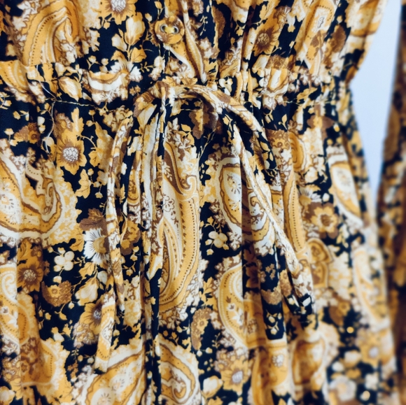 Last Queen perfect Autumn Maxi Dress gold & black Paisley 1/2 button front SM - Picture 8 of 10